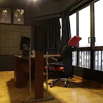 Luxurious Egyptian Vibes Suite With Hot Tub, Gym, Office