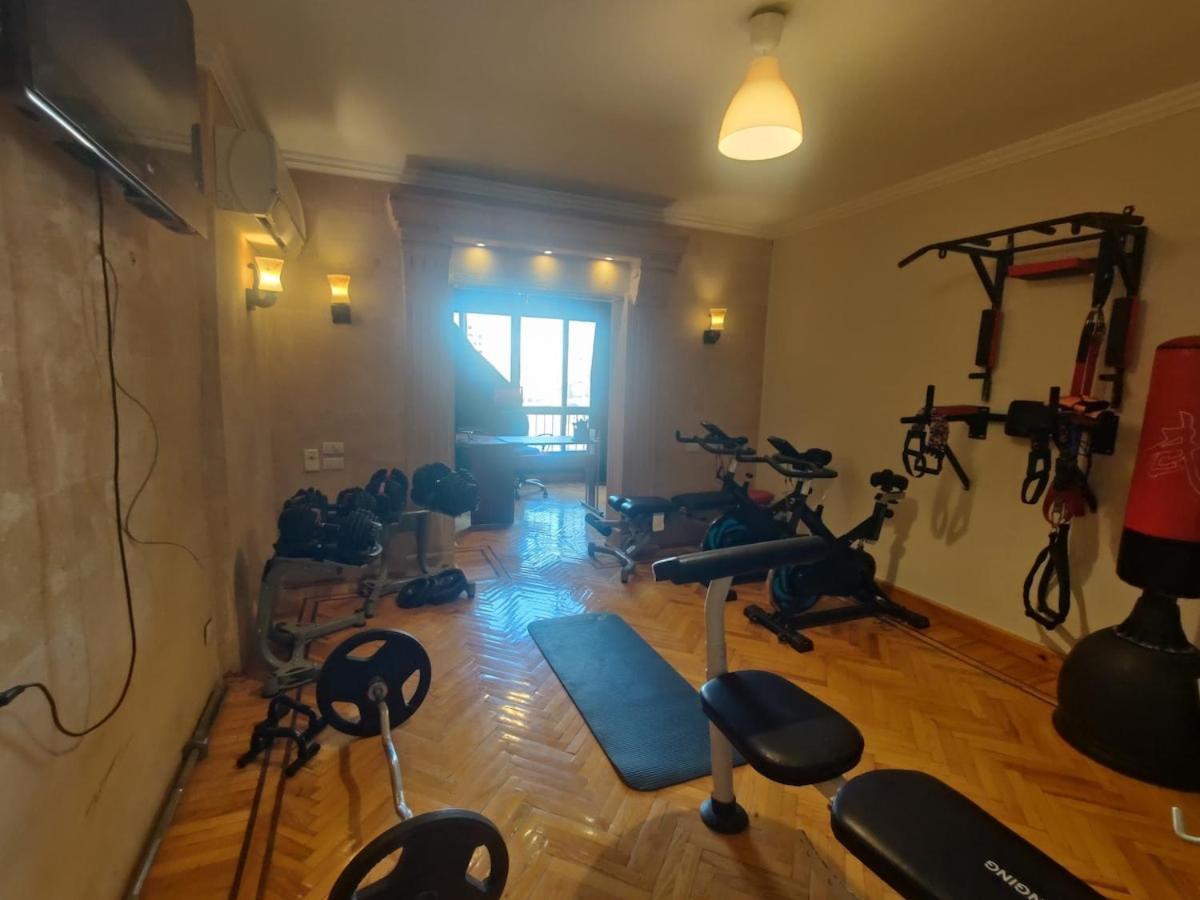Luxurious Egyptian Vibes With Hot Tub, Gym, Office * Cairo