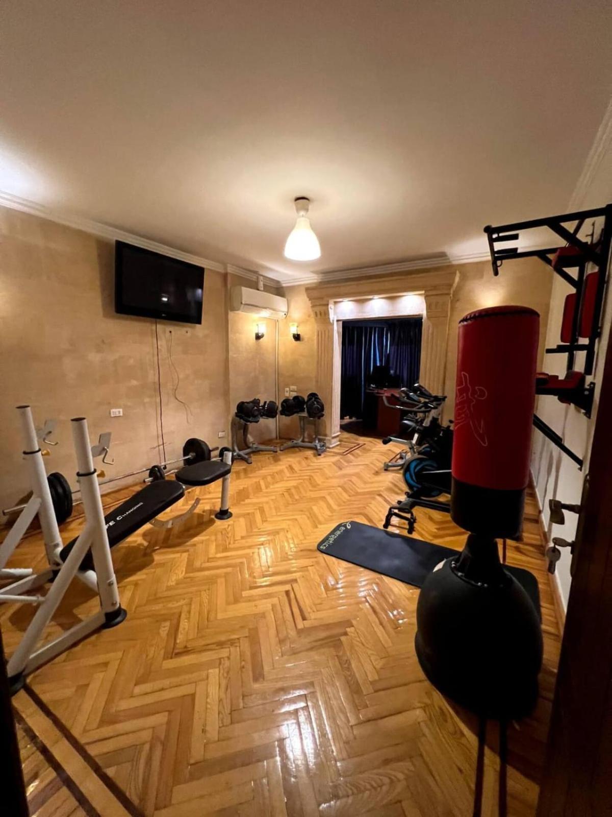 Apartment Luxurious Egyptian Vibes With Hot Tub, Gym, Office *