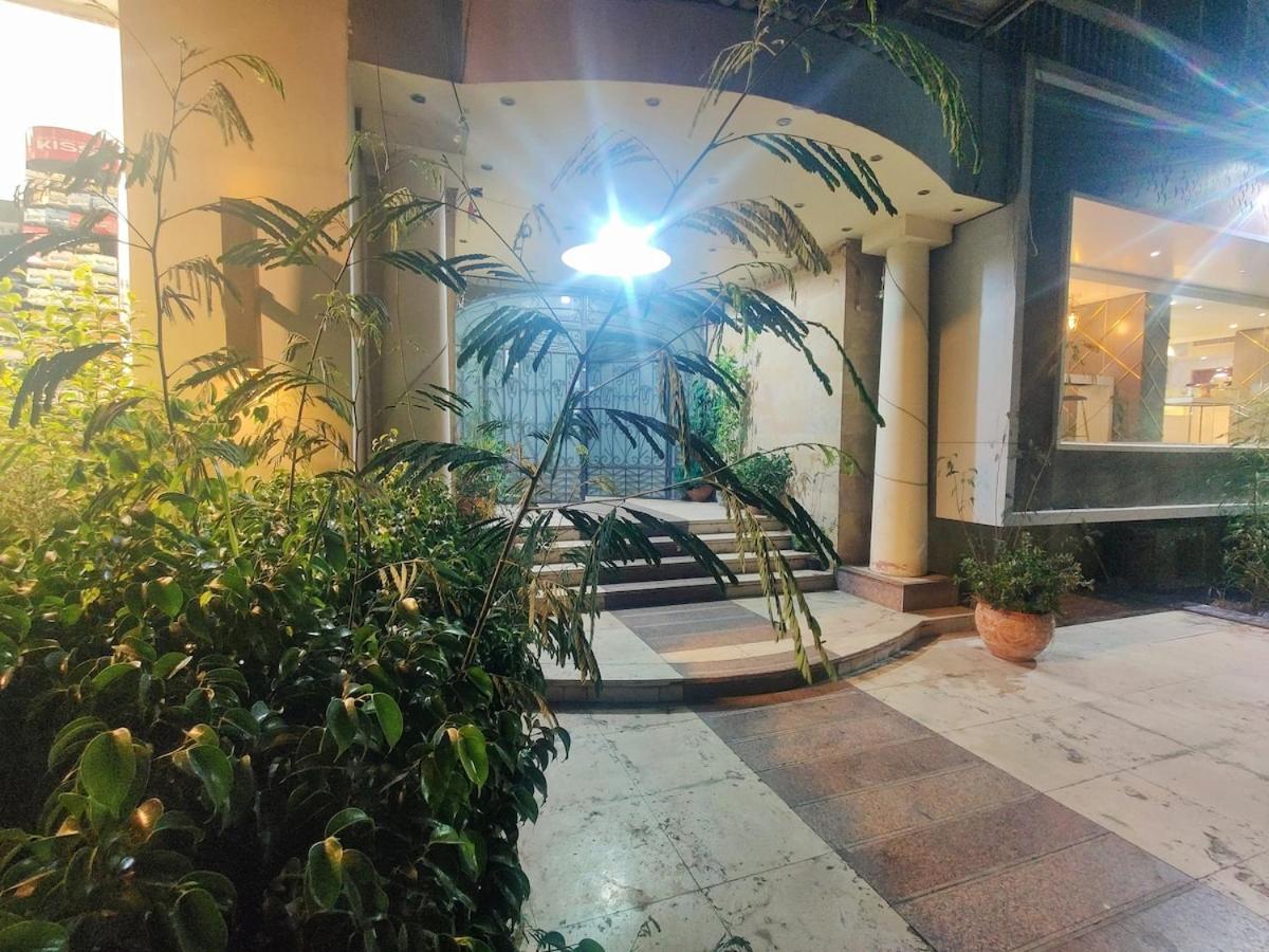 Apartment Luxurious Egyptian Vibes With Hot Tub, Gym, Office Cairo